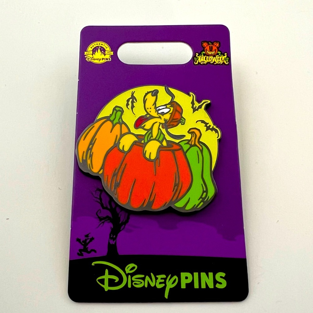 Disney Pluto Halloween Collector’s Pin - Picture 1 of 3